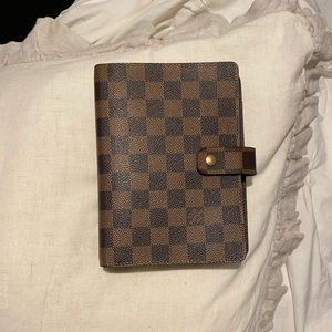Louis Vuitton Medium Ring Agenda Cover